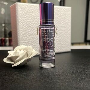 Purple ROLLER BALL fragrance oil. (NYC) LONG LASTING ‼️